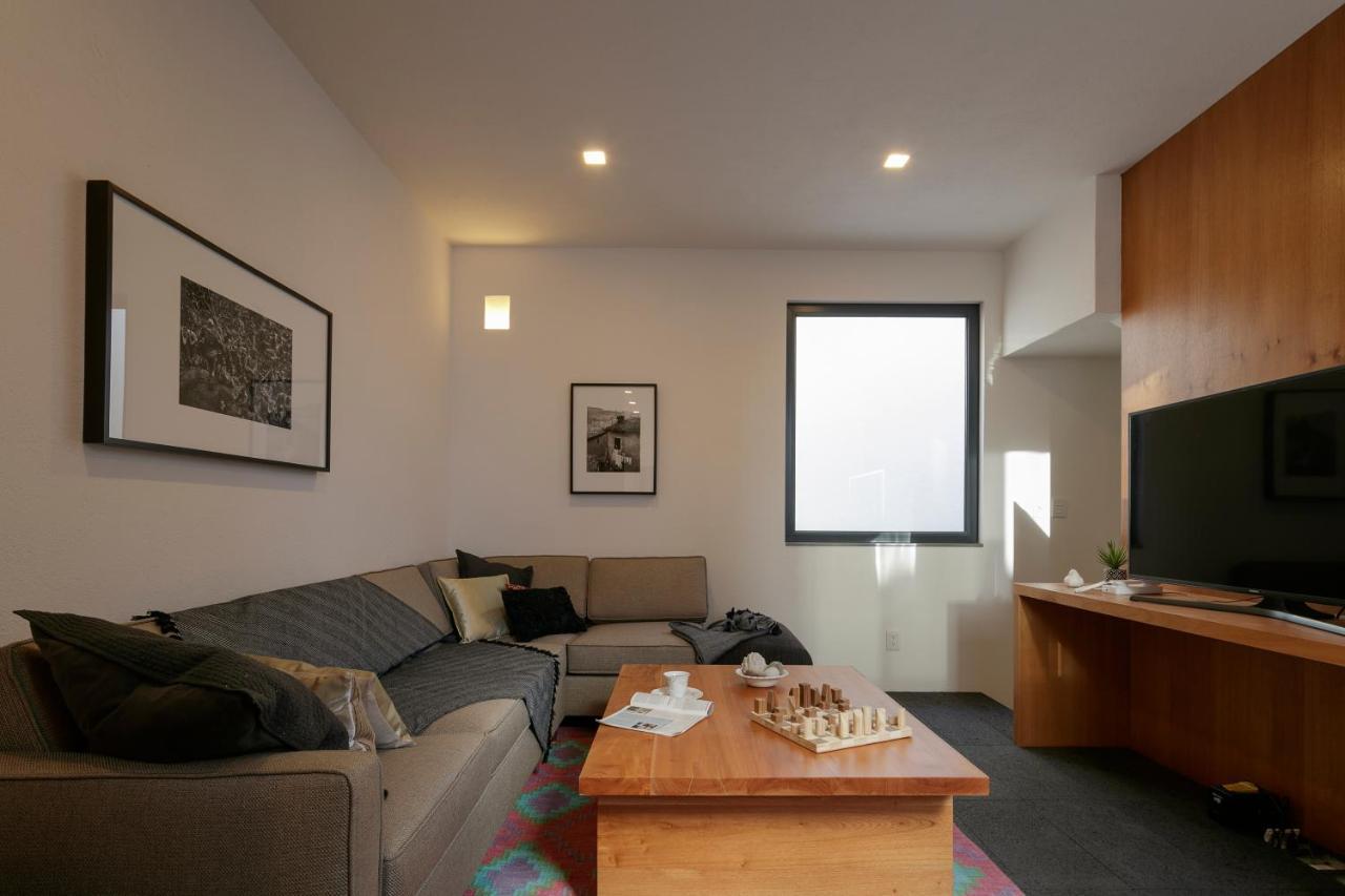Suites Everness Guadalajara Eksteriør billede